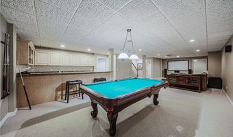 985 W Martin Ave, Amherst, OH 44001