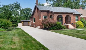 156 Woodhill Dr, Amherst, OH 44001