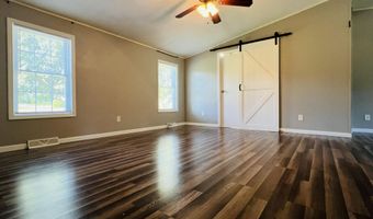 629 Old Snow Hill Rd, Ayden, NC 28513