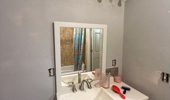 603 Park St, Anderson, MO 64831