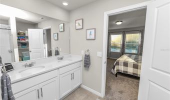 1199 OAK VALLEY Dr, Auburndale, FL 33823