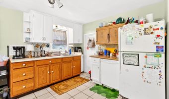 210 W State St, Athens, OH 45701
