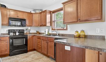 1936 N REXFORD St, Appleton, WI 54914