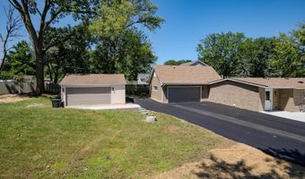 1823 E Park Pl, Arlington Heights, IL 60004