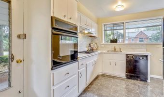 6048 ROSSMORE Dr, Bethesda, MD 20814