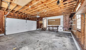 52 Clubhouse Dr, Bourne, MA 02532