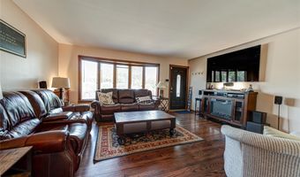19 Buchanan Ave, Amity Harbor, NY 11701