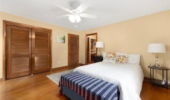 9 Valley Dr, Bristol, RI 02809