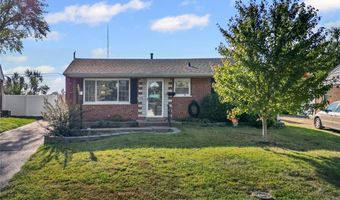 9862 Glenmont Dr, Affton, MO 63123