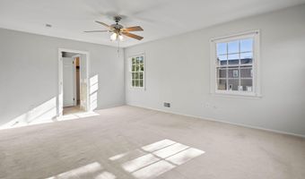 4 Westminster Dr, Annandale, NJ 08801