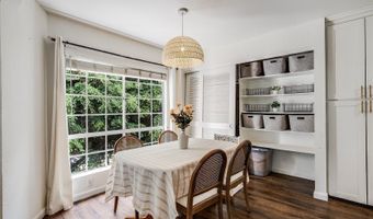 585 Mananai Pl 26U, Honolulu, HI 96818