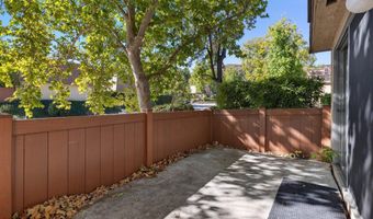 27401 Country Glen Rd, Agoura Hills, CA 91301