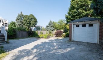 33 Murdock St, Boston, MA 02135