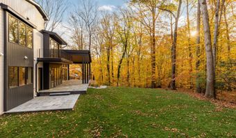 6916 CARMICHAEL Ave, Bethesda, MD 20817