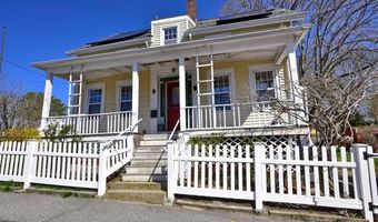 55 Mt Hope Ave, Bristol, RI 02809