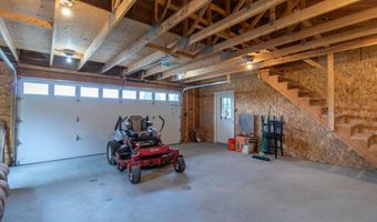 241 S Albany Rd, Albany, VT 05820