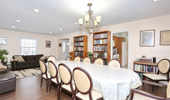 277 Saddle River Rd, Airmont, NY 10952