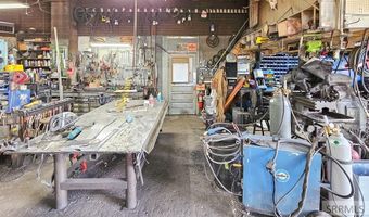 331 N Idaho St, Arco, ID 83213