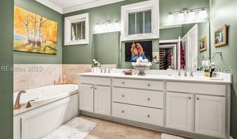9 Bajala Dr E, Beaufort, SC 29907