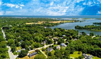 23 King Tom Dr, Charlestown, RI 02813