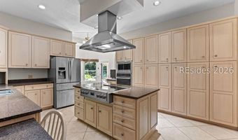 5 Hackamore Dr, Bluffton, SC 29910