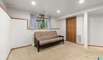523 Kyle Ave, Baltic, SD 57003