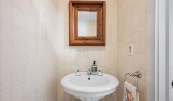 25 Spring St, Chester, CT 06412