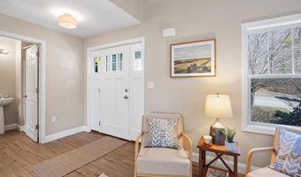 205 Villager Rd, Chester, NH 03036