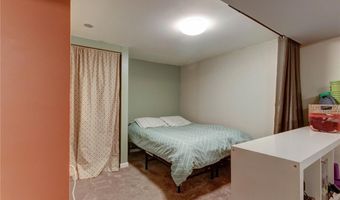 564 Woodlyn Xing, Ballwin, MO 63021