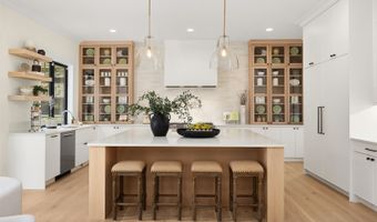 10415 SE 13th St, Bellevue, WA 98004