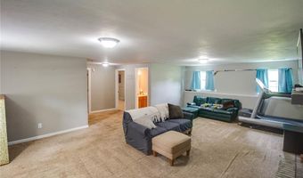 5204 Pin Oak Dr, Alton, IL 62002