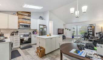 320 SOUTH St, Astoria, OR 97103