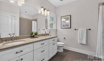 2562 Roseview Ln, Charlotte, NC 28205