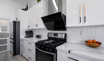 10505 W WILSHIRE Dr, Avondale, AZ 85392