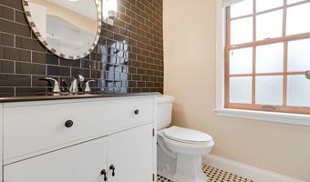 9 S Ridge Ave, Arlington Heights, IL 60005