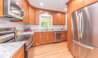 2728 Kimberley Rd, Ann Arbor, MI 48104