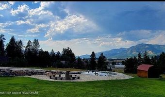 630 GRANDVIEW Dr, Alpine, WY 83128