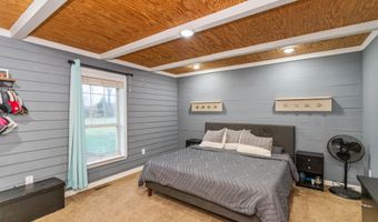 5195 E State Road 54, Bloomfield, IN 47424