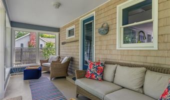8 Presque Isle Trl, Narragansett, RI 02882