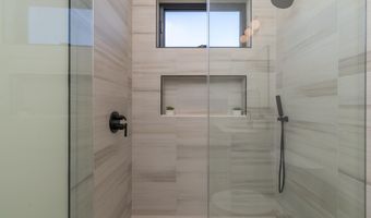 111 Mehana Rd A, Haiku, HI 96708