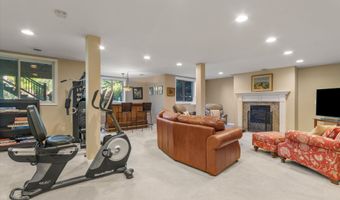 1717 Cedar Ln, Ann Arbor, MI 48105
