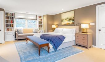 6 Searles Rd, Darien, CT 06820