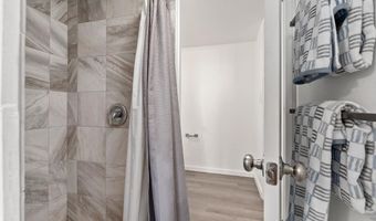 111 KAHULUI BEACH Rd A220, Kahului, HI 96732