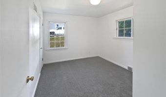 120 Birchwood Dr, Ballwin, MO 63011