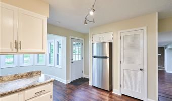 2635 Martin Rd, Akron, OH 44333