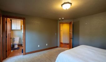 20087 Beaver Ln, Bend, OR 97703