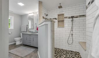 76 Curries Way, Brookfield, NH 03872