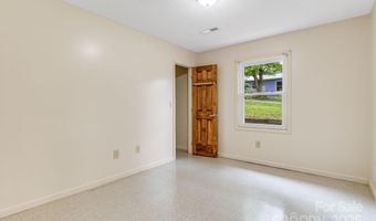 119 Richland St, Asheville, NC 28806