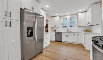 229 Metz Ave, Akron, OH 44303