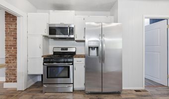 528 E 15th St, Baxter Springs, KS 66713